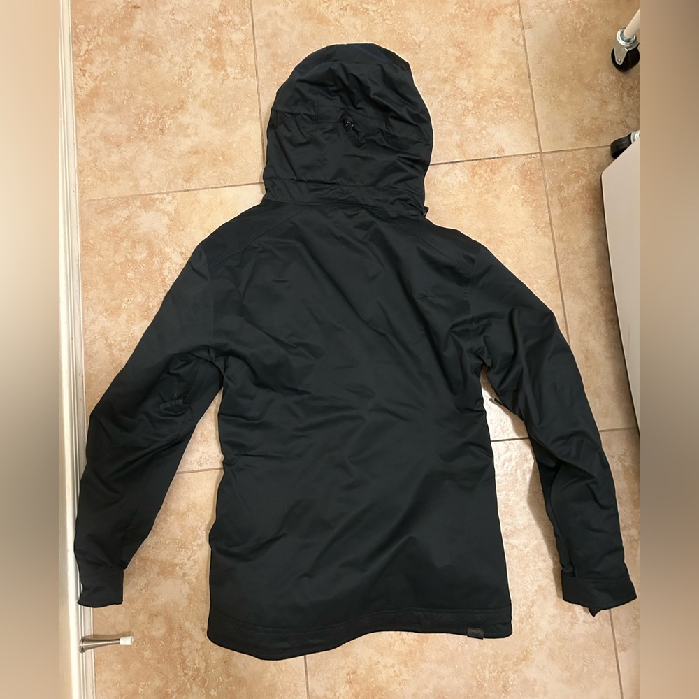 Roxy Women's Black Ski Jacket - Picture 6 of 6